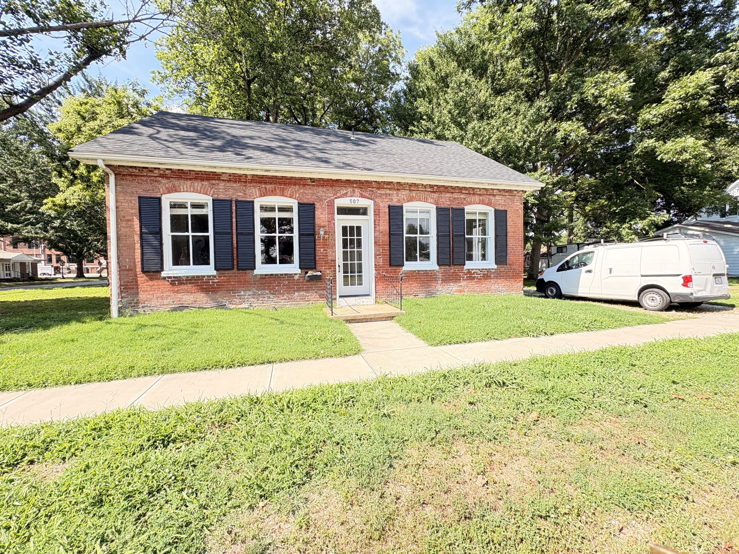 Property main image